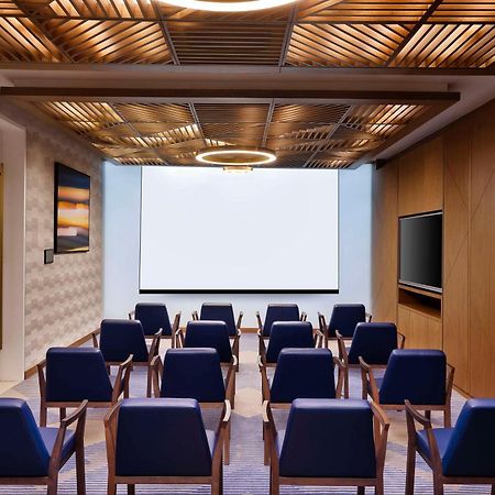 Tumbi West Palm Beach Hotel Dubai,Tapestry Collection Hilton Exterior photo