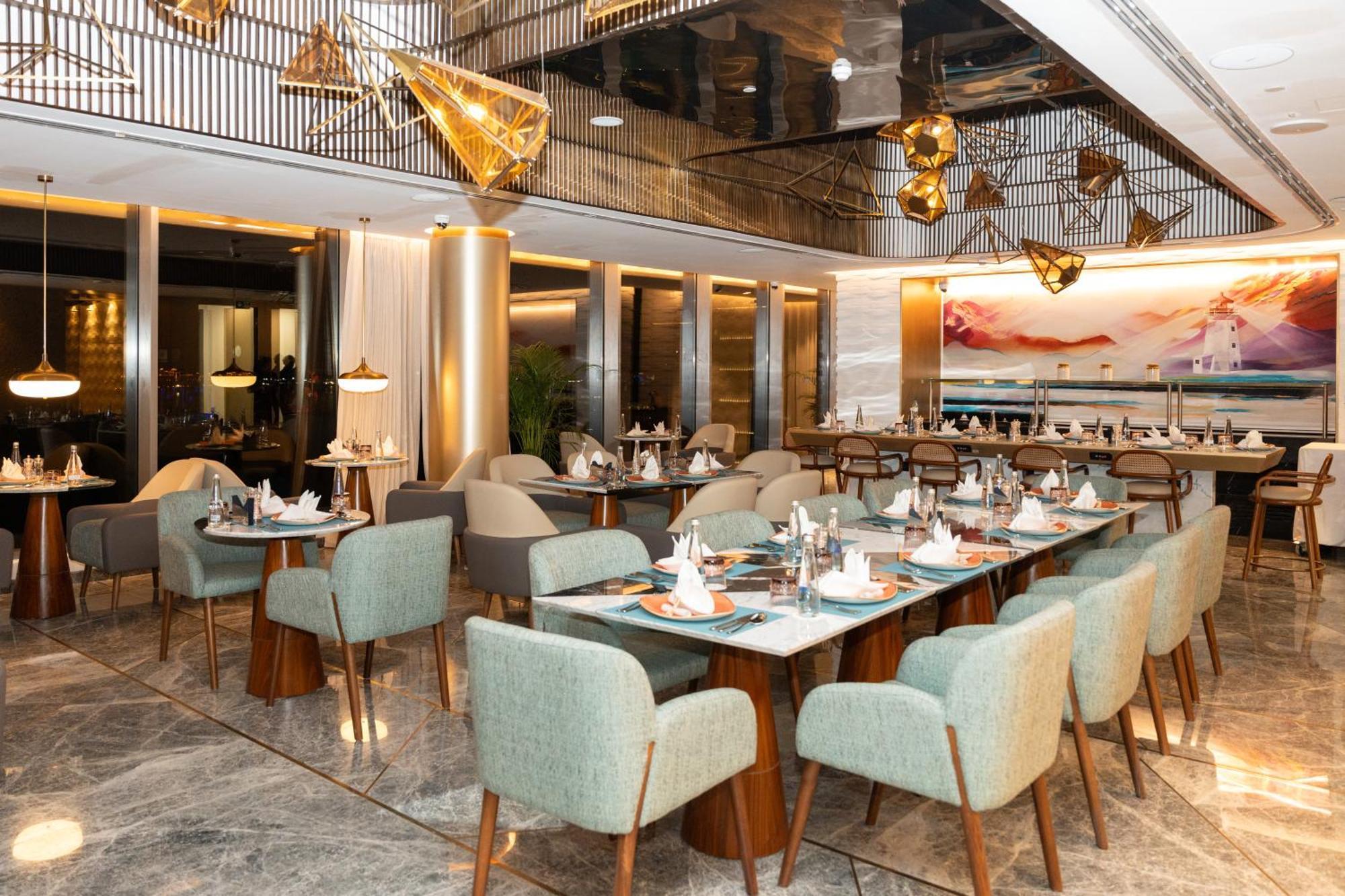 Tumbi West Palm Beach Hotel Dubai,Tapestry Collection Hilton Exterior photo