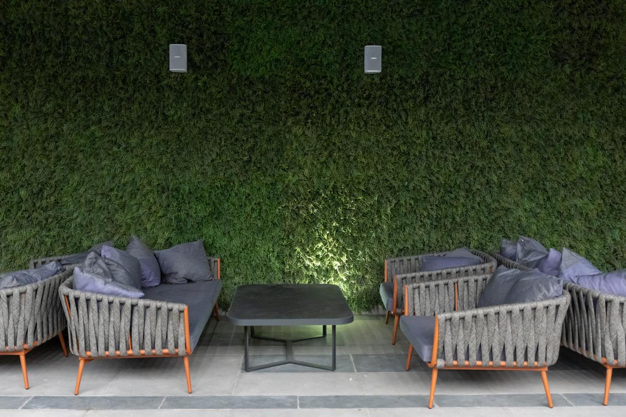 Tumbi West Palm Beach Hotel Dubai,Tapestry Collection Hilton Exterior photo