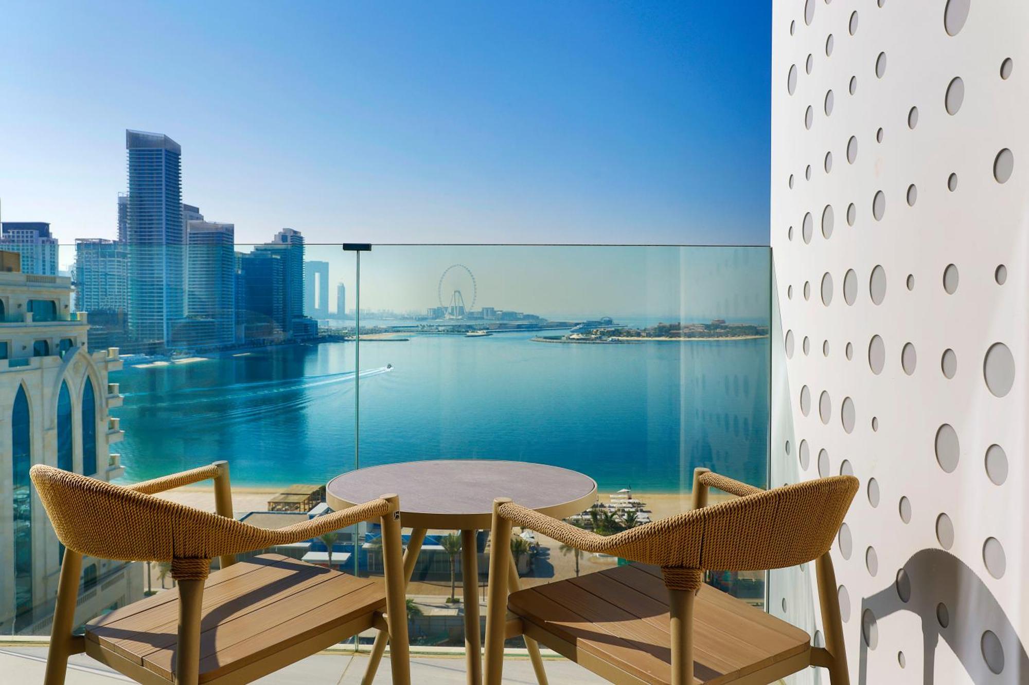 Tumbi West Palm Beach Hotel Dubai,Tapestry Collection Hilton Exterior photo
