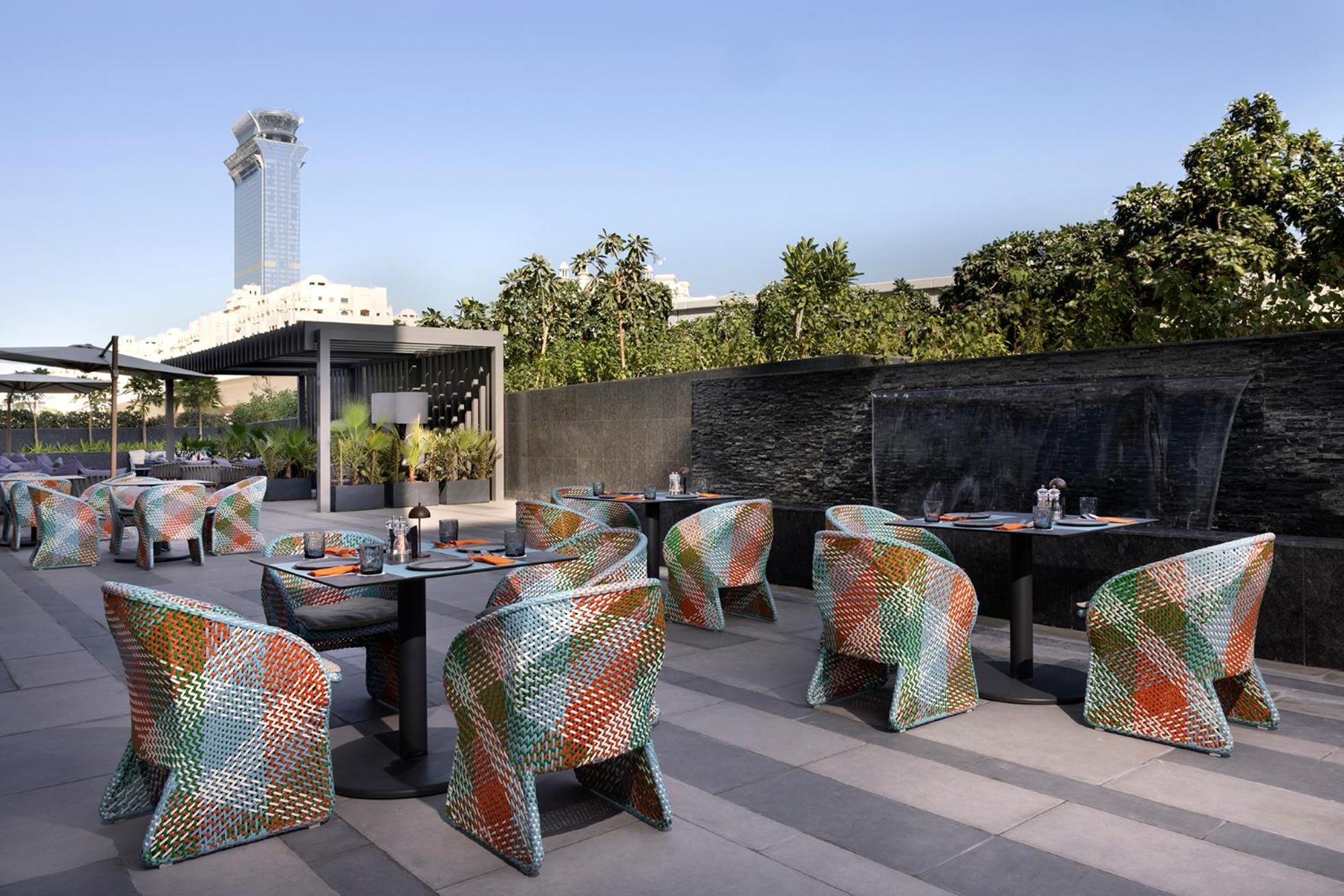 Tumbi West Palm Beach Hotel Dubai,Tapestry Collection Hilton Exterior photo