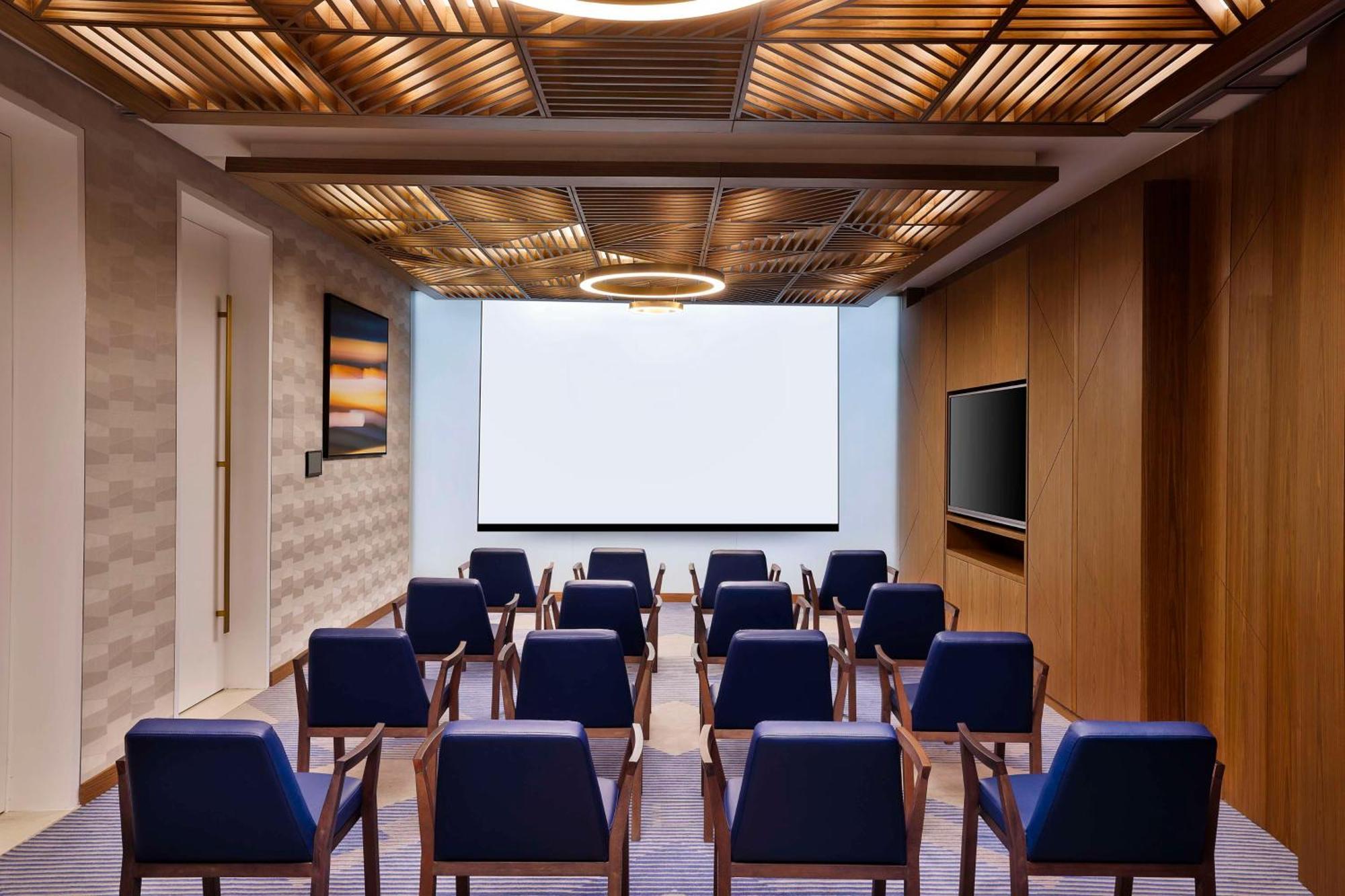 Tumbi West Palm Beach Hotel Dubai,Tapestry Collection Hilton Exterior photo