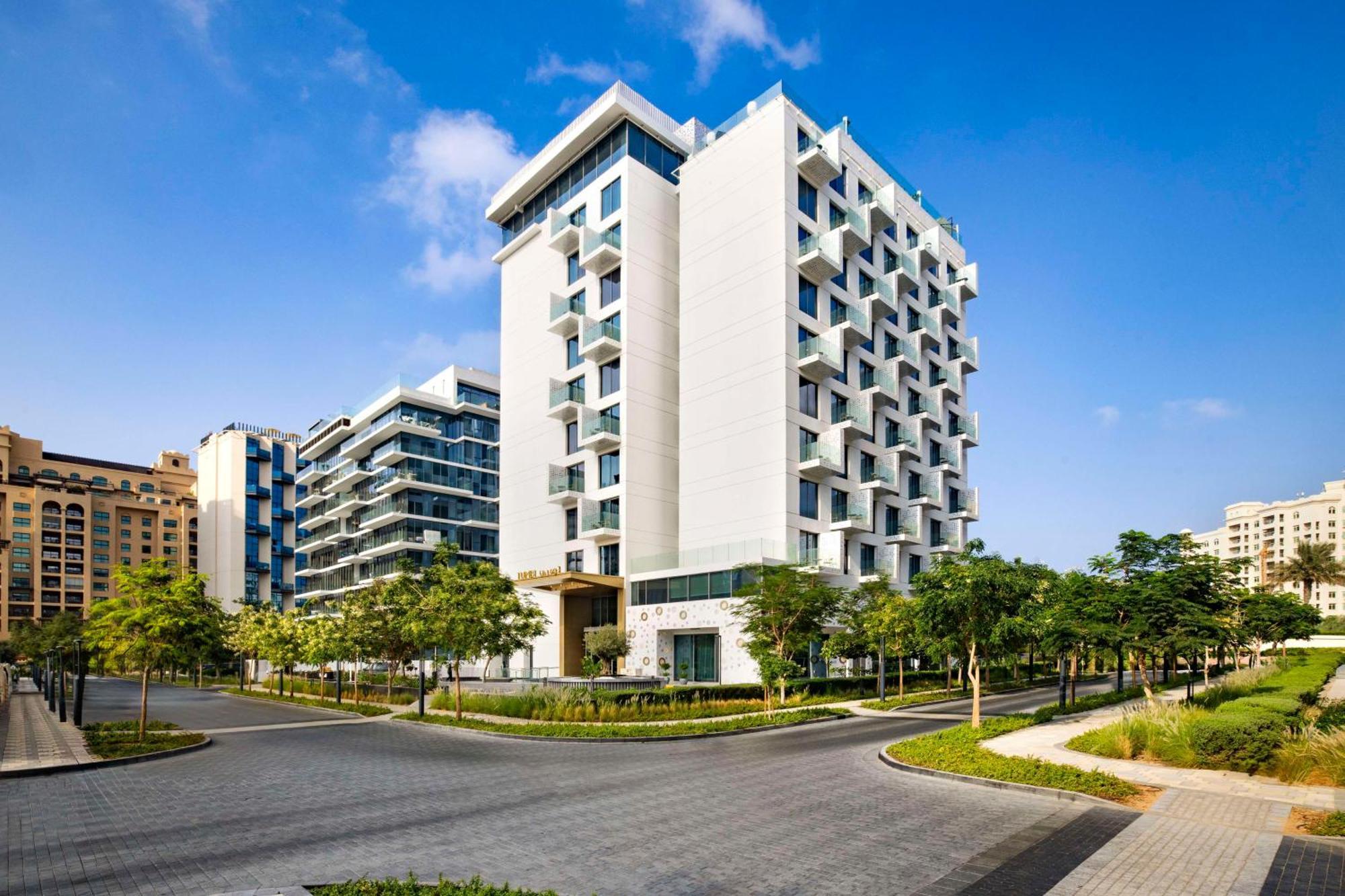 Tumbi West Palm Beach Hotel Dubai,Tapestry Collection Hilton Exterior photo